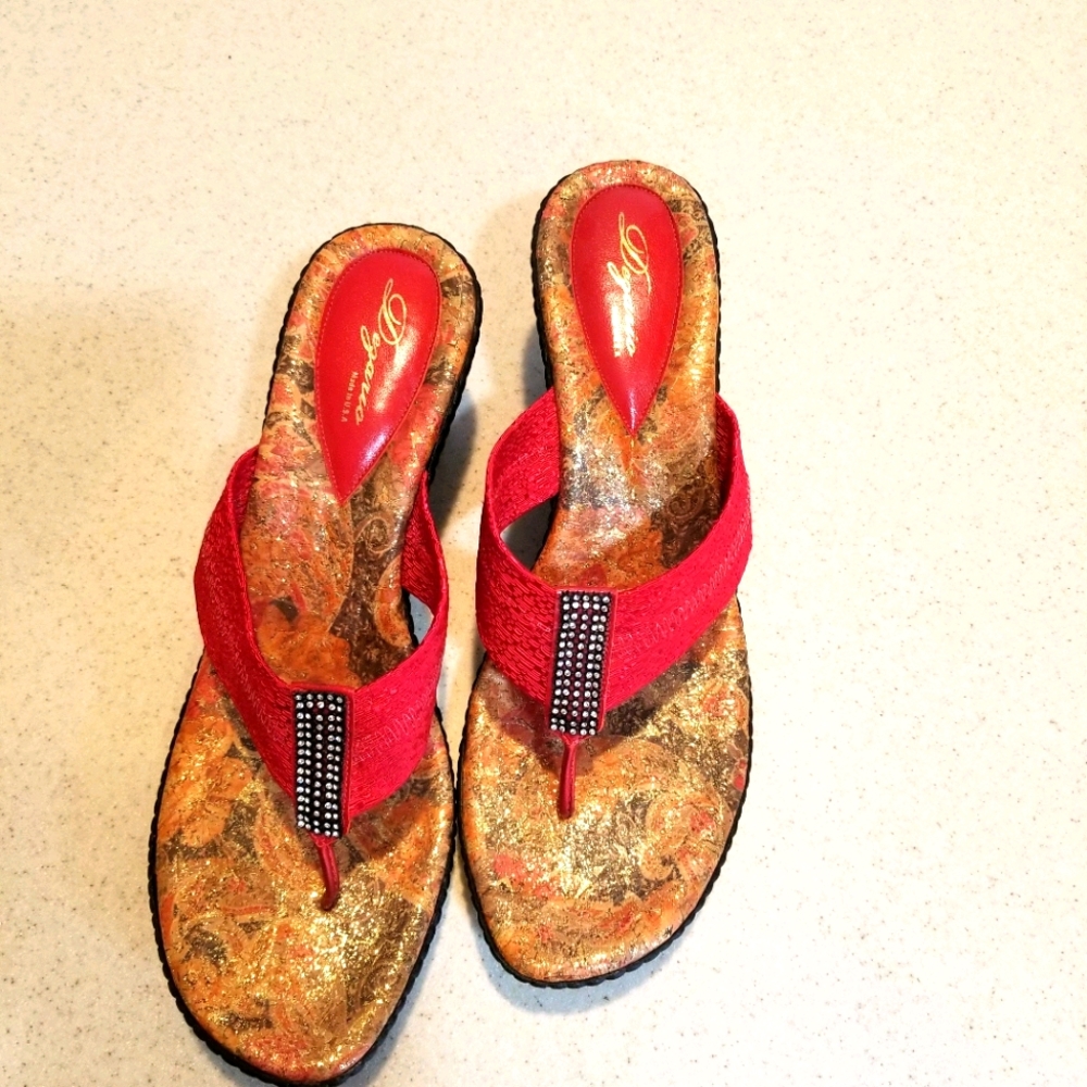 Dezario womens red studded wedge